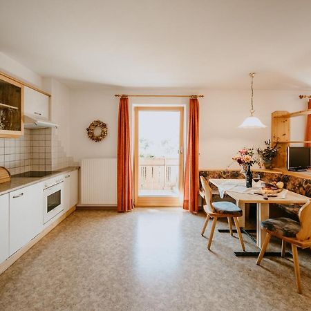 Peintnerhof Appartments & Zimmer Natz-Schabs Exteriör bild